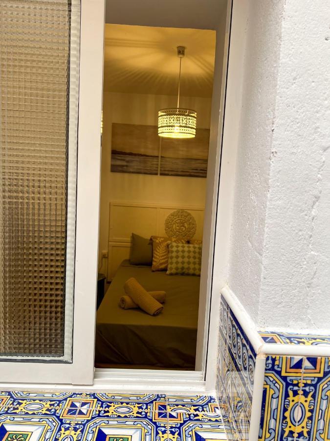 Iyourbasics Lovely Apartment Hinestrosa 23 Free Wifi&Ac Malaga Bagian luar foto