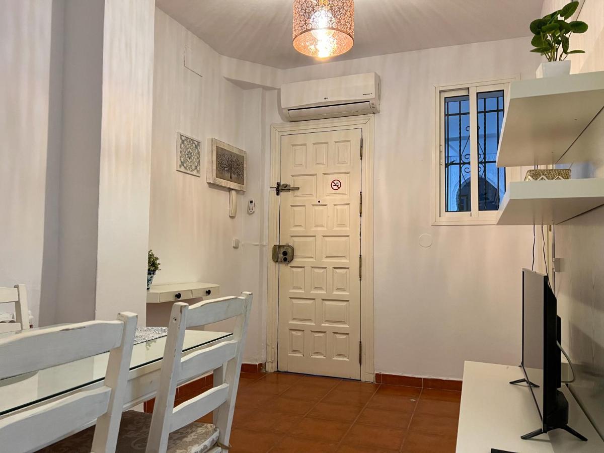 Iyourbasics Lovely Apartment Hinestrosa 23 Free Wifi&Ac Malaga Bagian luar foto