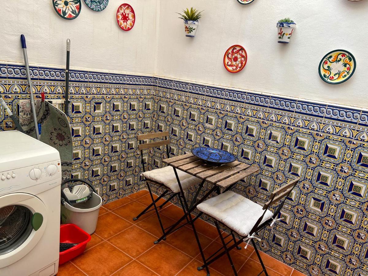 Iyourbasics Lovely Apartment Hinestrosa 23 Free Wifi&Ac Malaga Bagian luar foto